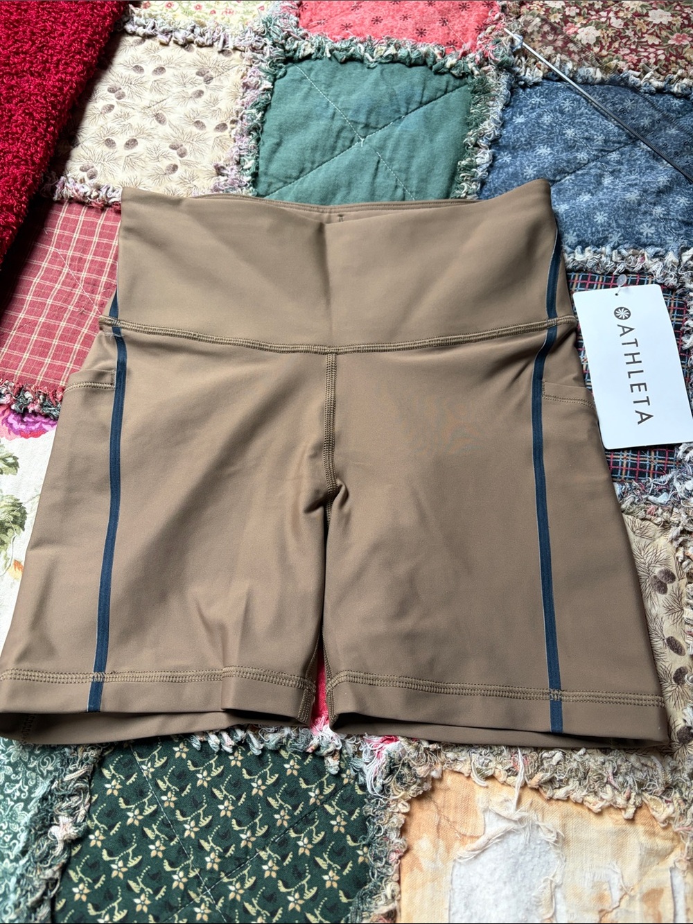 Athleta Tan High-Rise Bike Shorts with Dark Trim size XS